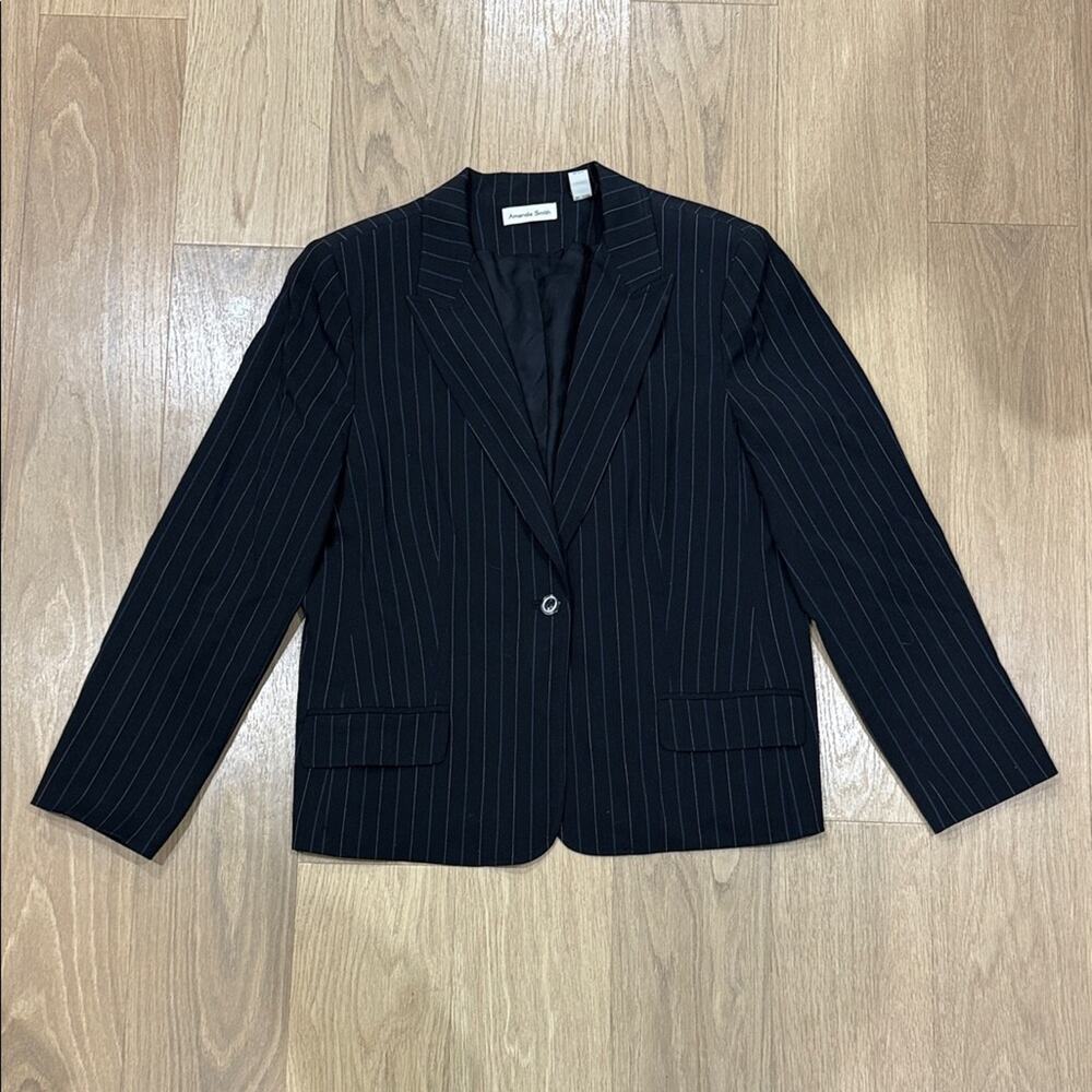 Amanda Smith Button Front Black Pinstripe Blazer Size 16